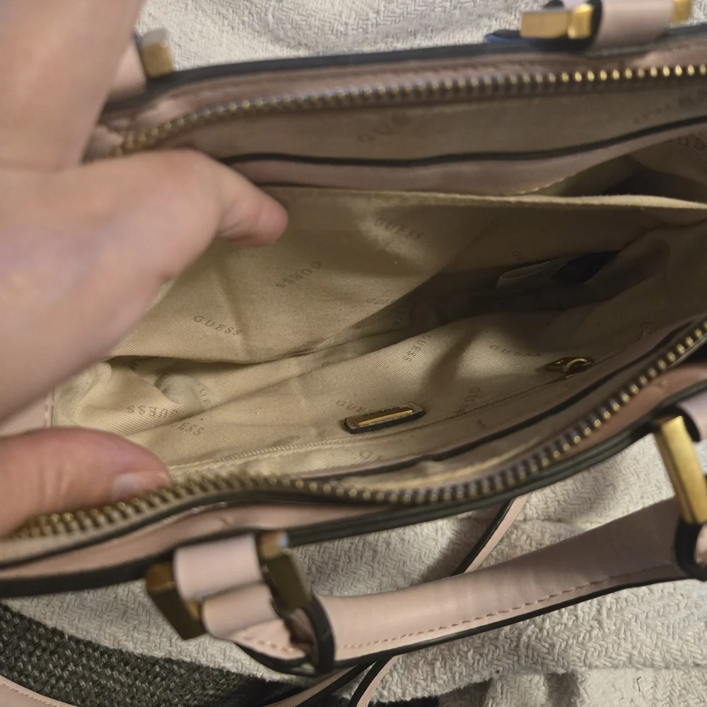 Guess Katie Quattro G Mini Bag - Picture 6 of 6